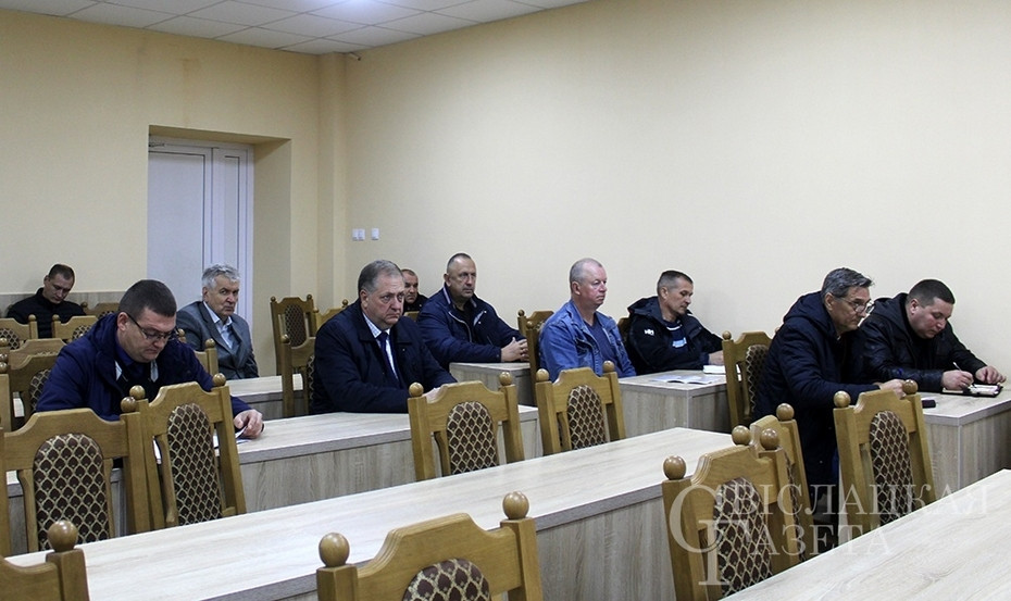 Прошло заседание комиссии по чрезвычайным ситуациям при Свислочском райисполкоме с участием руководителей сельхозпредприятий