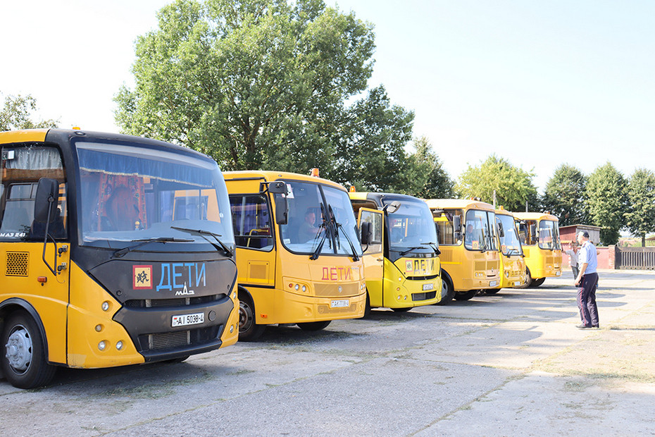 Проведен ежегодный осмотр технического состояния школьных автобусов перед началом нового учебного года