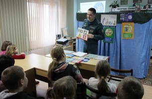 12 марта в Свислочской детской библиотеке прошло профилактическое мероприятие в рамках республиканской акции «День безопасности. Внимание всем!»