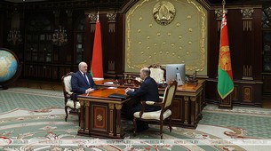 Lukashenko urges to streamline operation of Belarus' Security Council