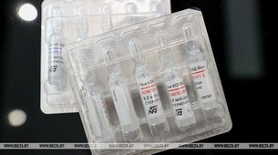 Замежныя грамадзяне змогуць вакцынавацца ад COVID-19 у больш як 80 установах аховы здароўя Беларусі