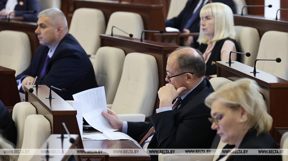 Дэпутаты прынялі ў двух чытаннях законапраект аб грамадзянстве Рэспублікі Беларусь